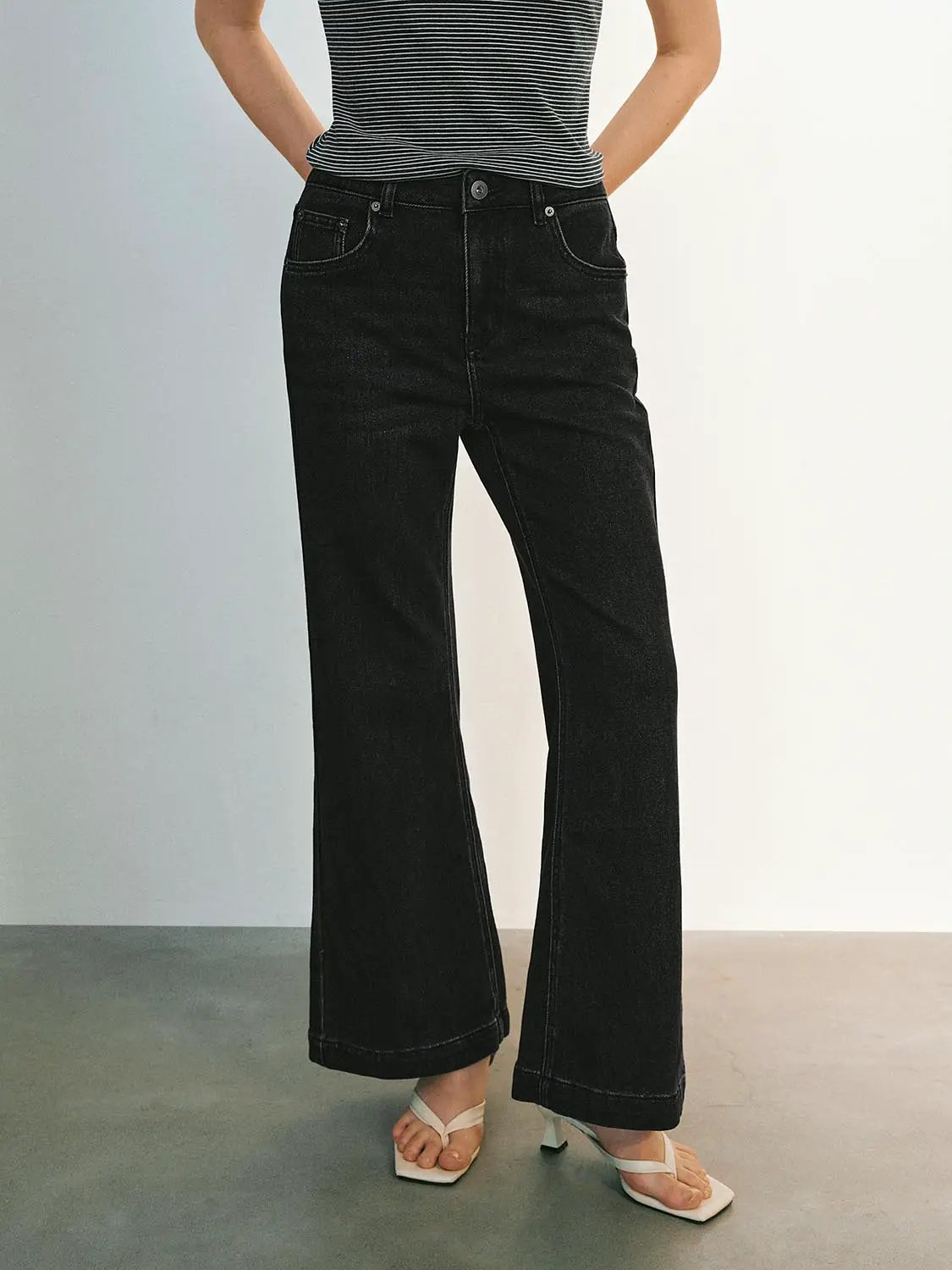 Wash High Rise Wide-Leg Cotton Blend Jeans