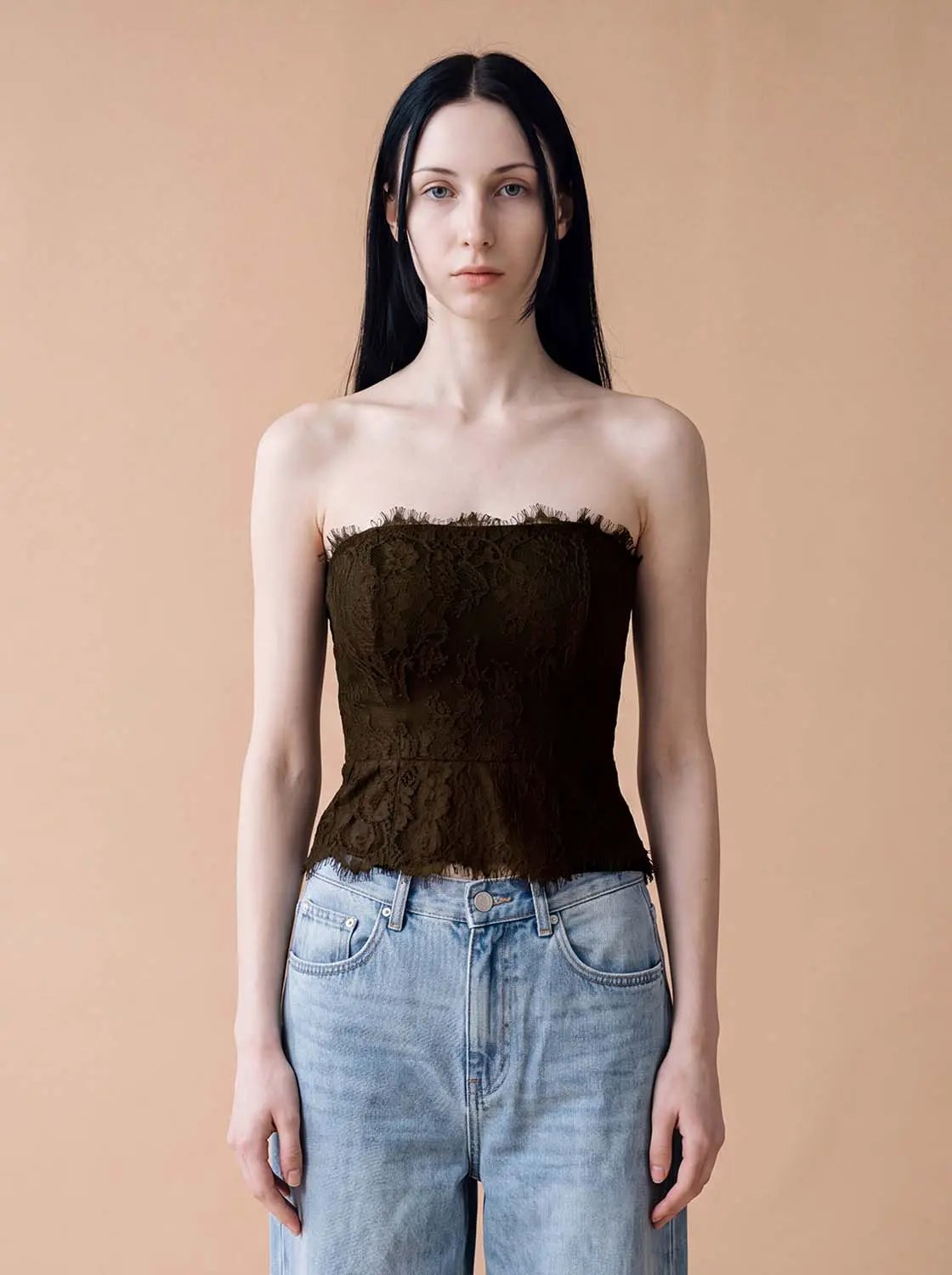 Fitted Floral Lace Raw Hem Tube Top