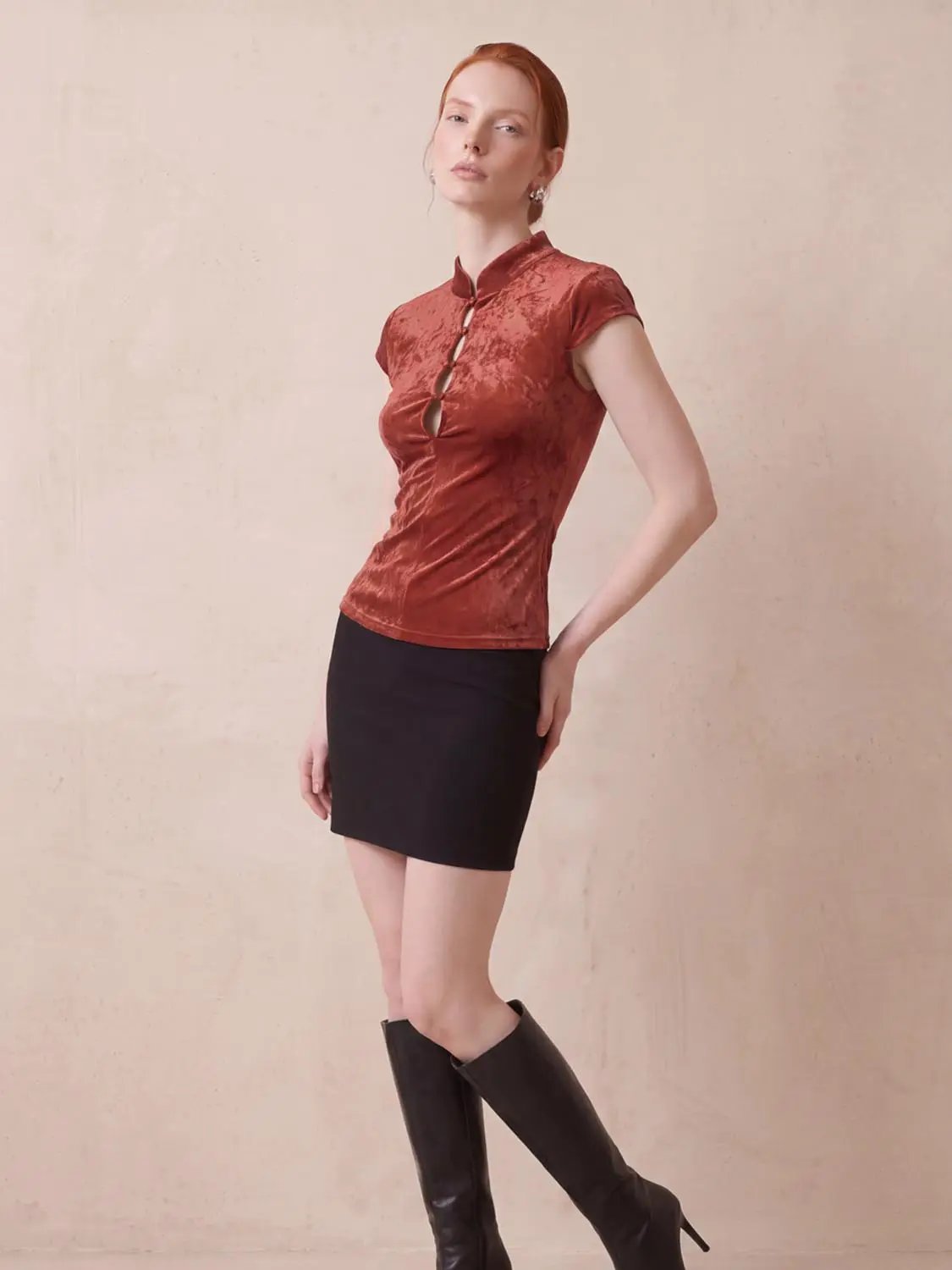 Textured Keyhole Mandarin Collar Short Sleeve T-Shirt