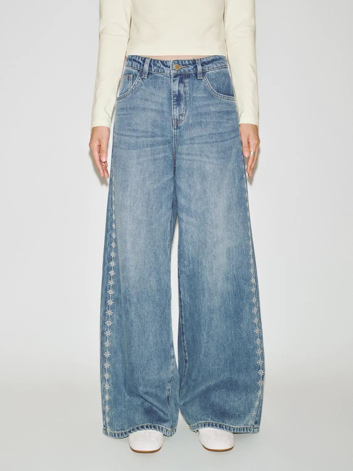 Side Embroidery Detail High Waist Wide Leg Denim Jeans