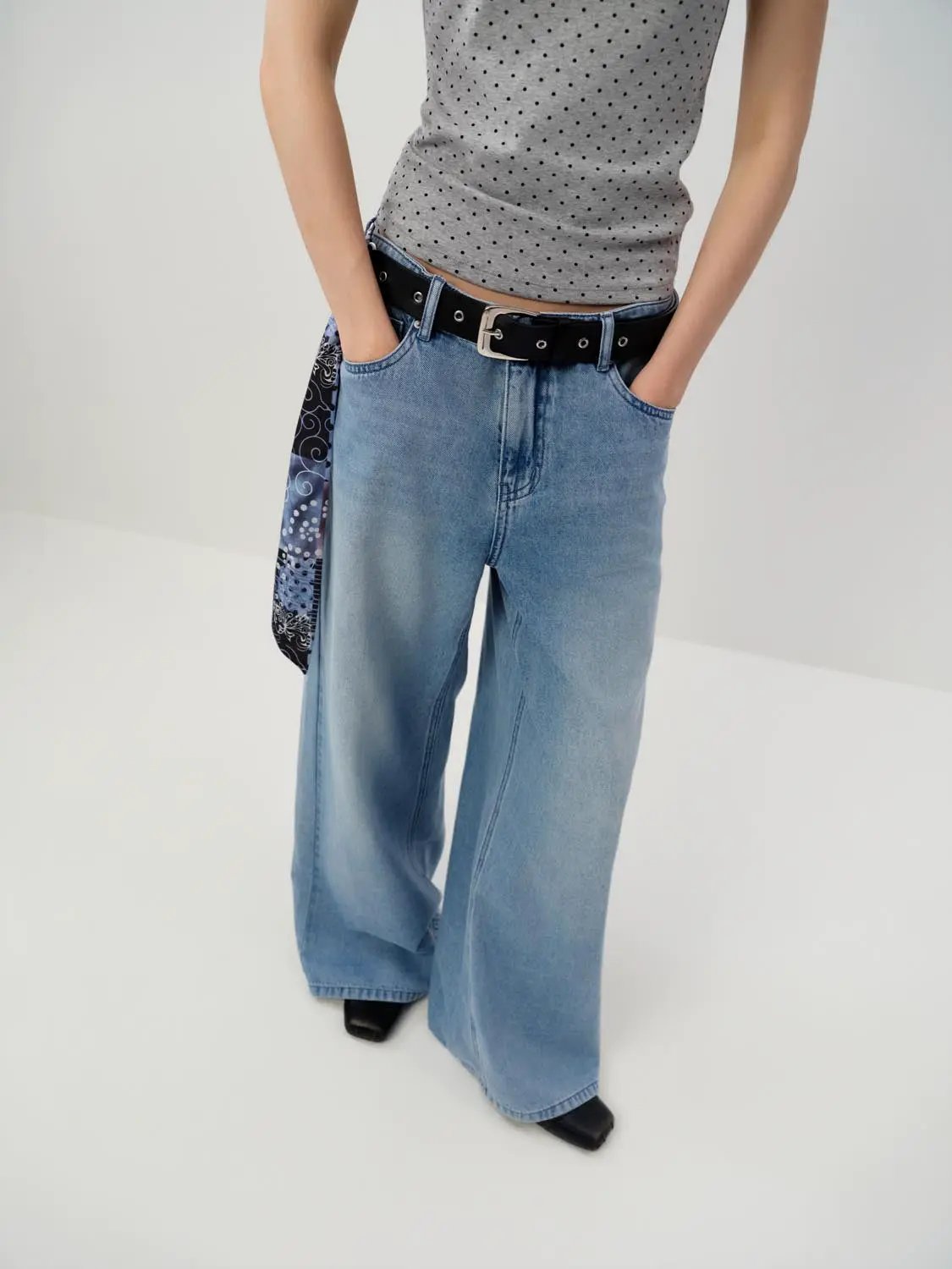 Wide-leg With Decorative Patch Detail Cotton Jeans