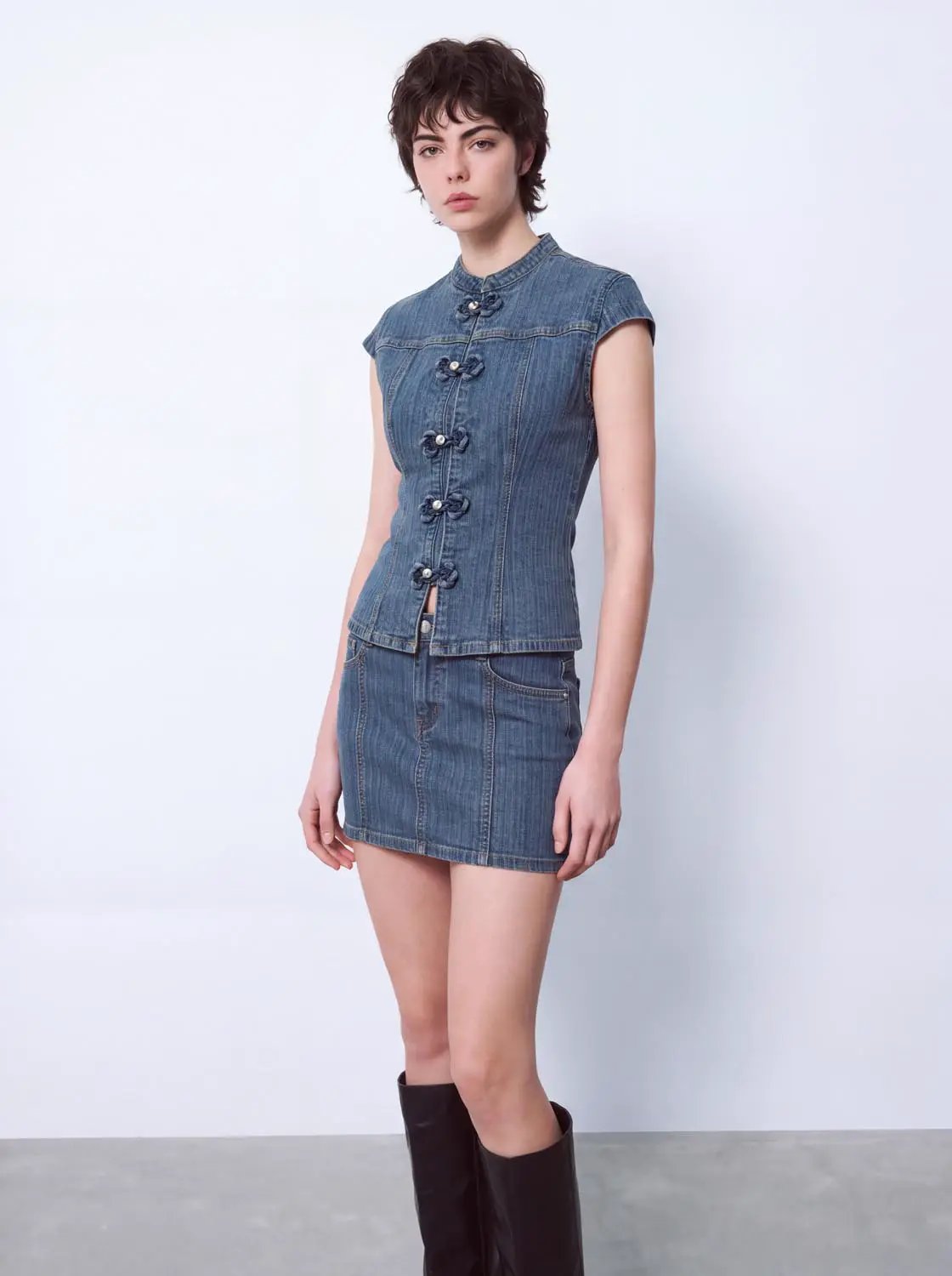 Fitted Twisted Button Sleeveless Cotton Denim Shirt