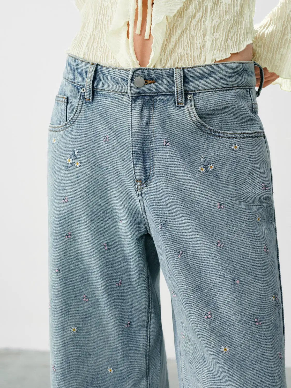 Light Wash Floral Embroidered Wide-leg Cotton Jeans