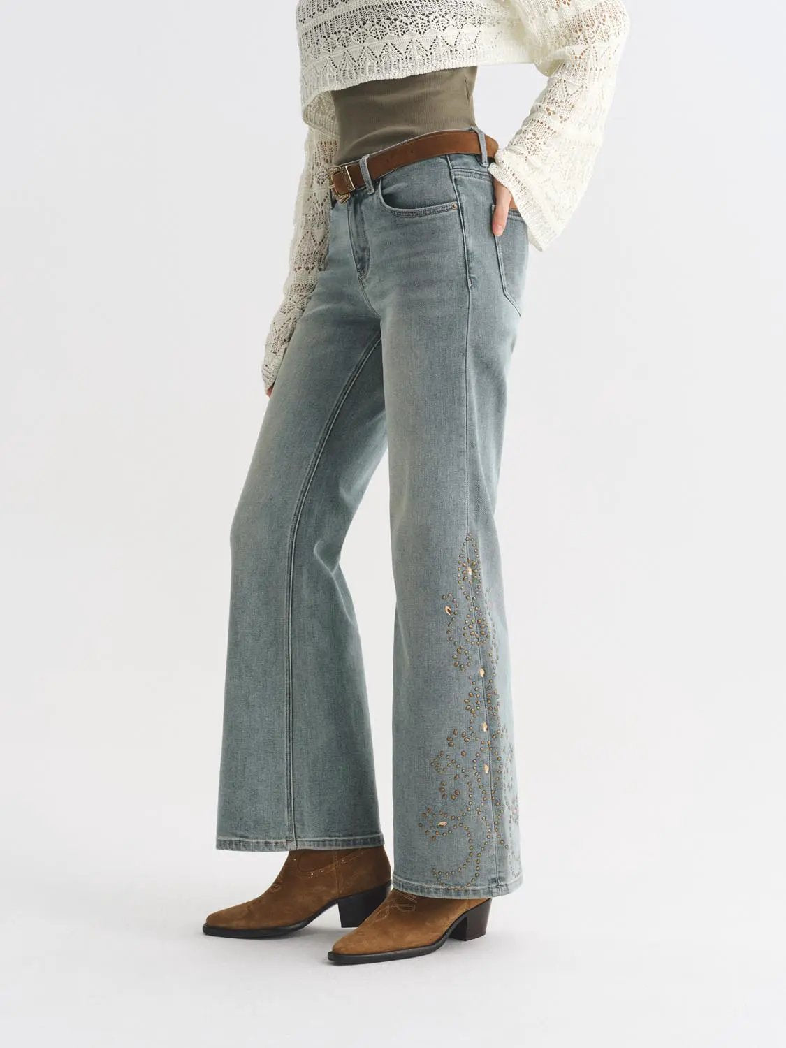 Light Wash Embroidered Wide-leg Mid-rise Cotton Blend Jeans
