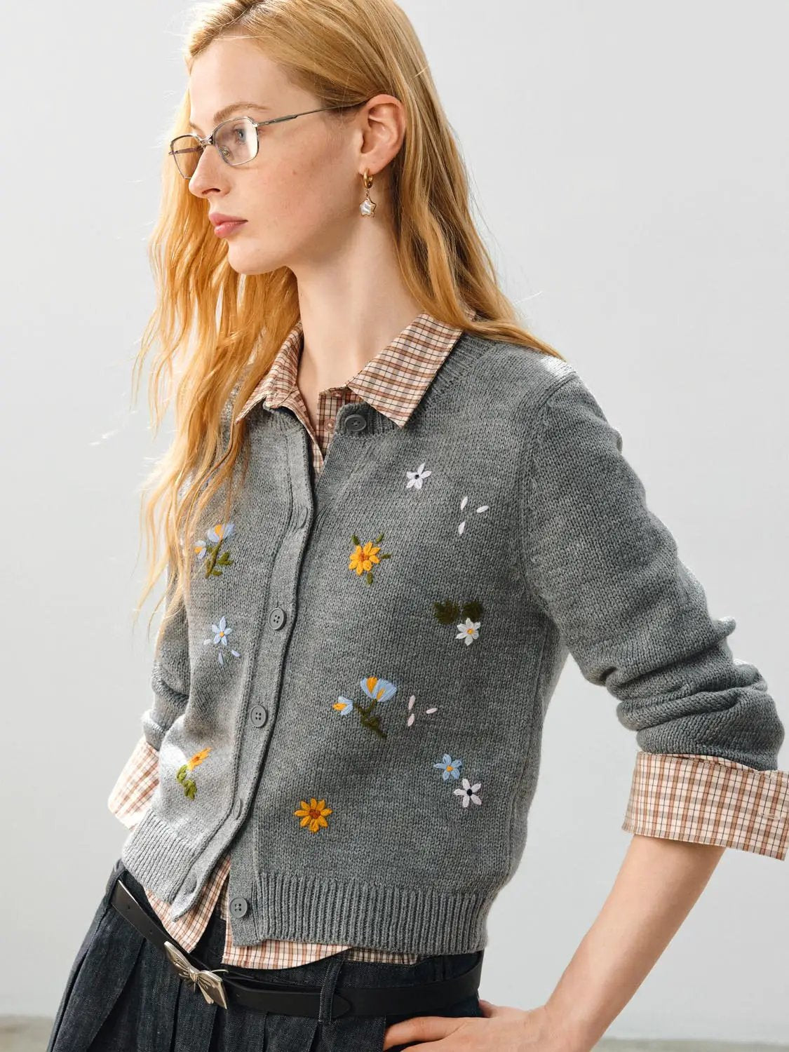 Ribbed Embroidered Floral Crew Neck Long Sleeve Cardigan