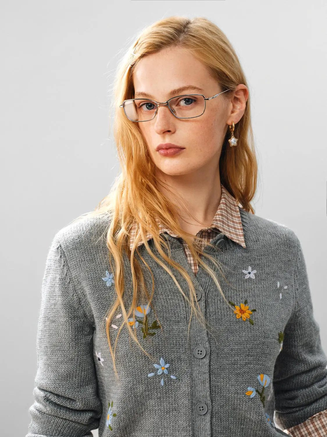 Ribbed Embroidered Floral Crew Neck Long Sleeve Cardigan