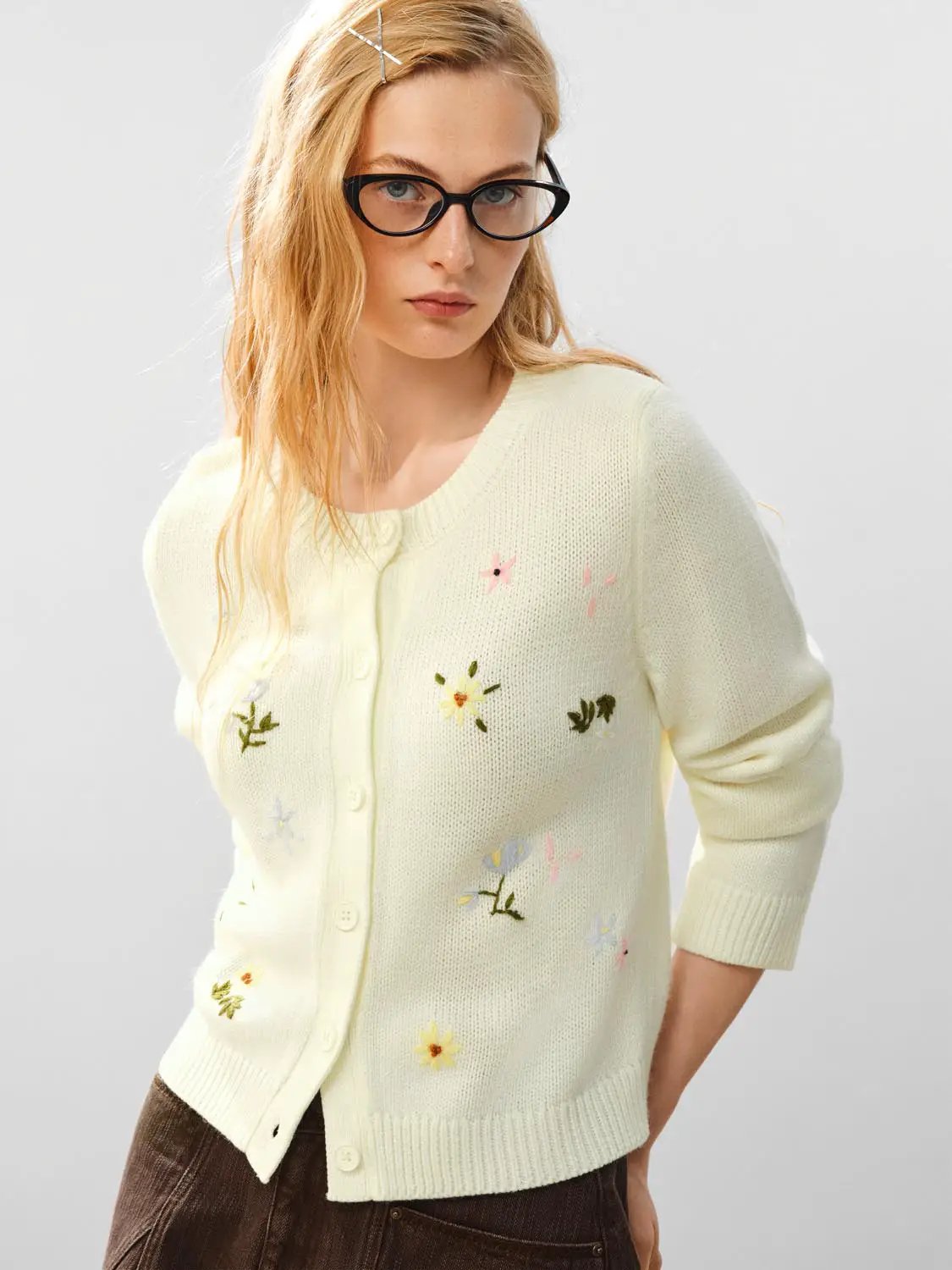 Ribbed Embroidered Floral Crew Neck Long Sleeve Cardigan