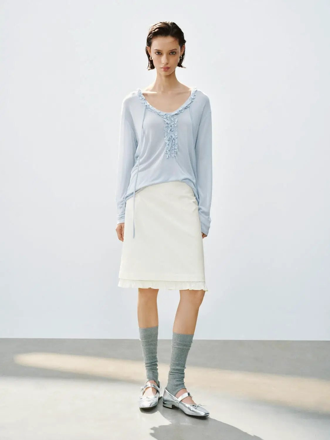 Ruffle Trim V-neck Long Sleeve Tie Front T-Shirt