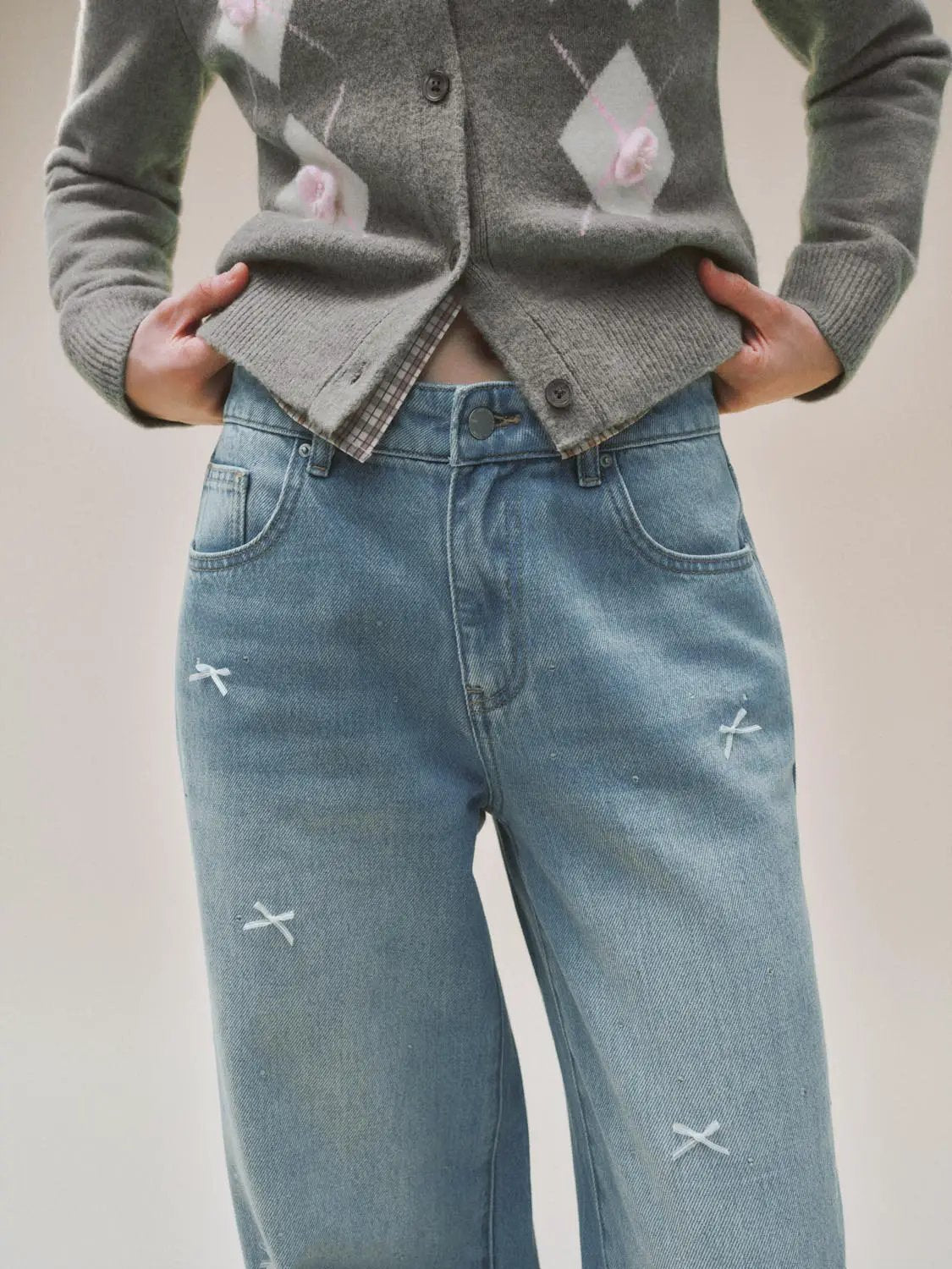 Scattered Cross Embroidered Wide-leg Cotton Jeans
