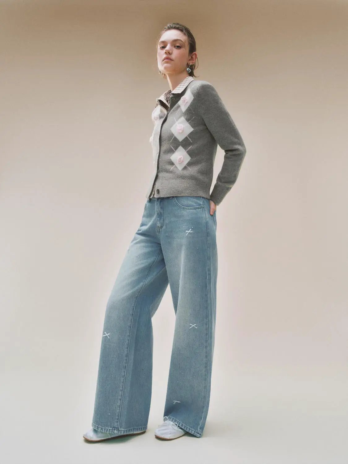 Scattered Cross Embroidered Wide-leg Cotton Jeans