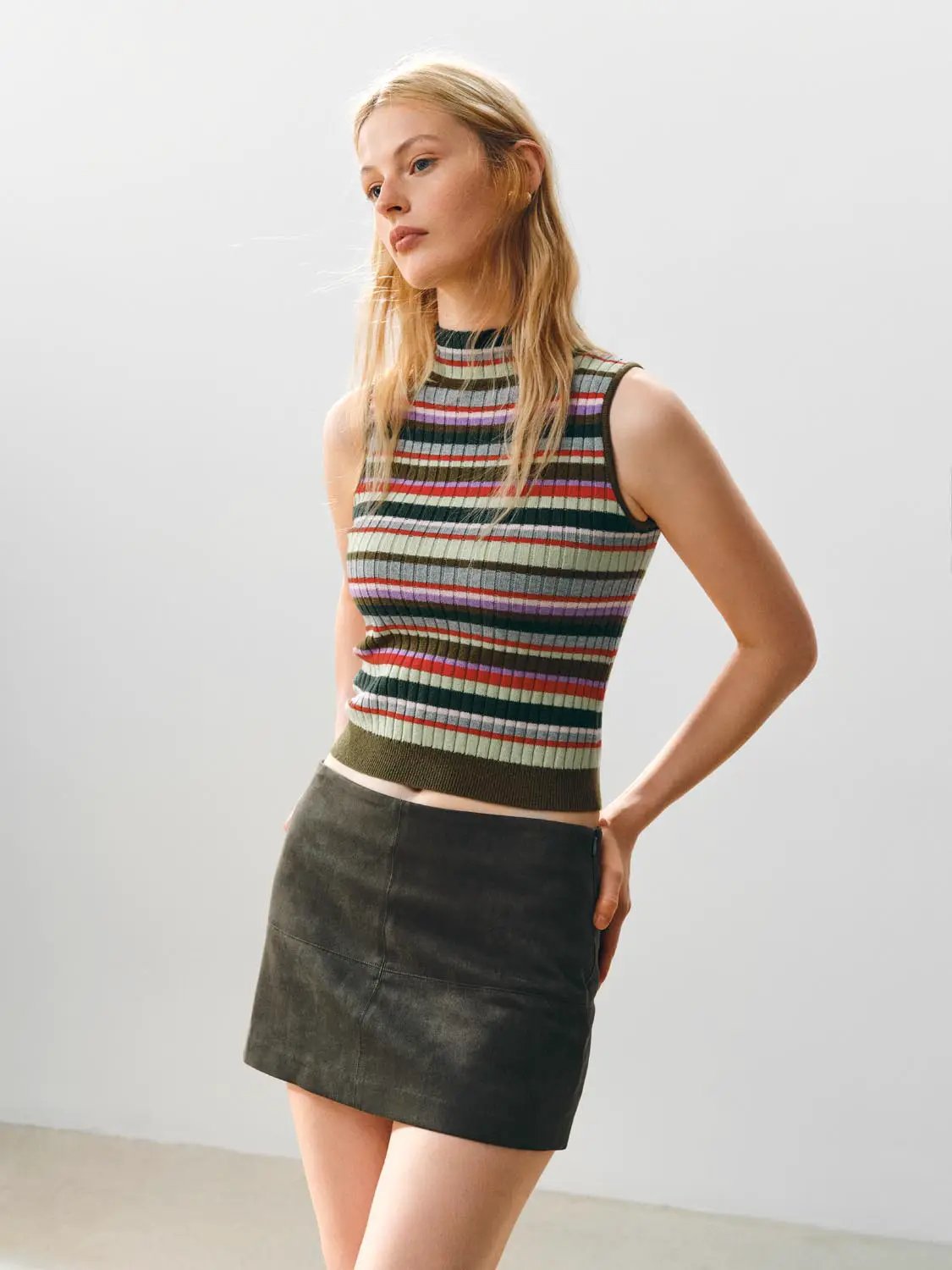 Ribbed Striped Mock Neck Sleeveless Knit Tank Top