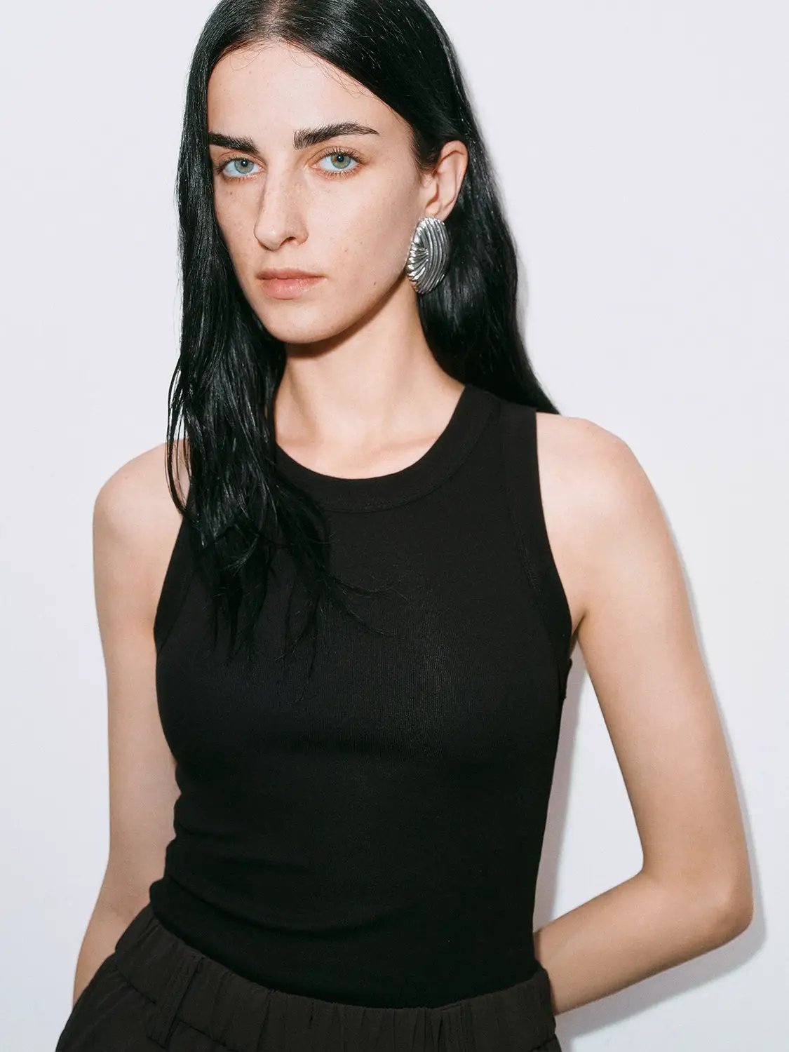 Round Neck Wide Strap Fitted Cotton Knit Tank Top