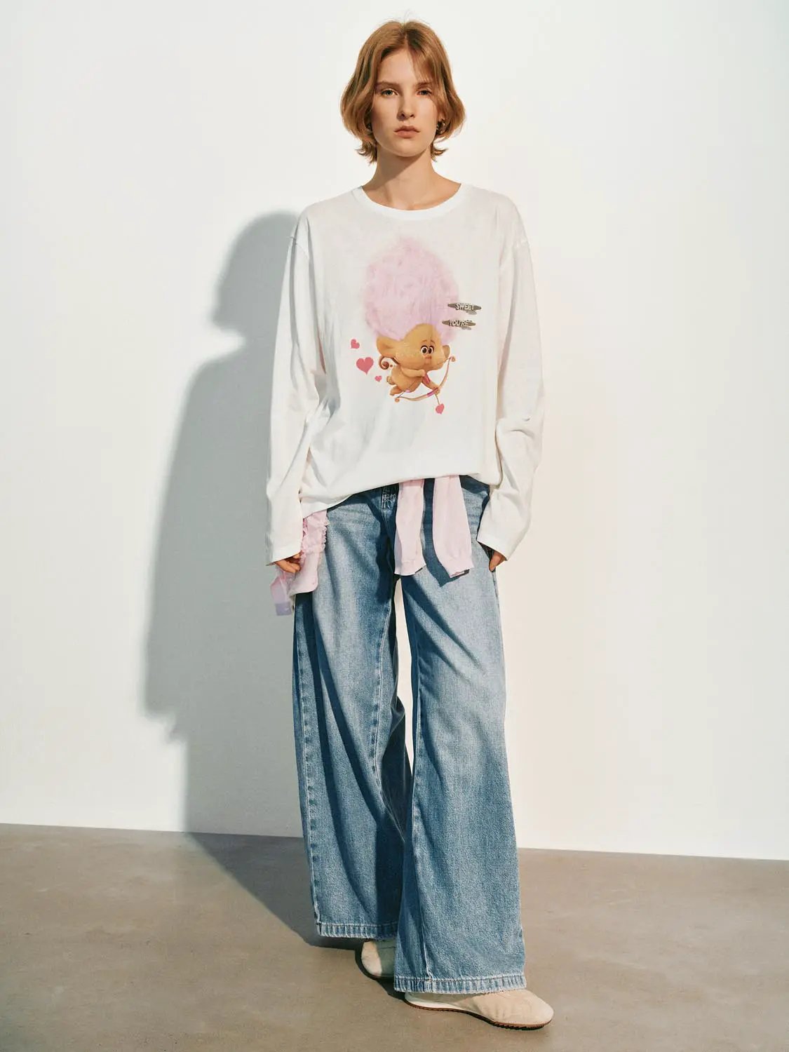 Light Wash Wide-leg High-waisted Cotton Blend Jeans