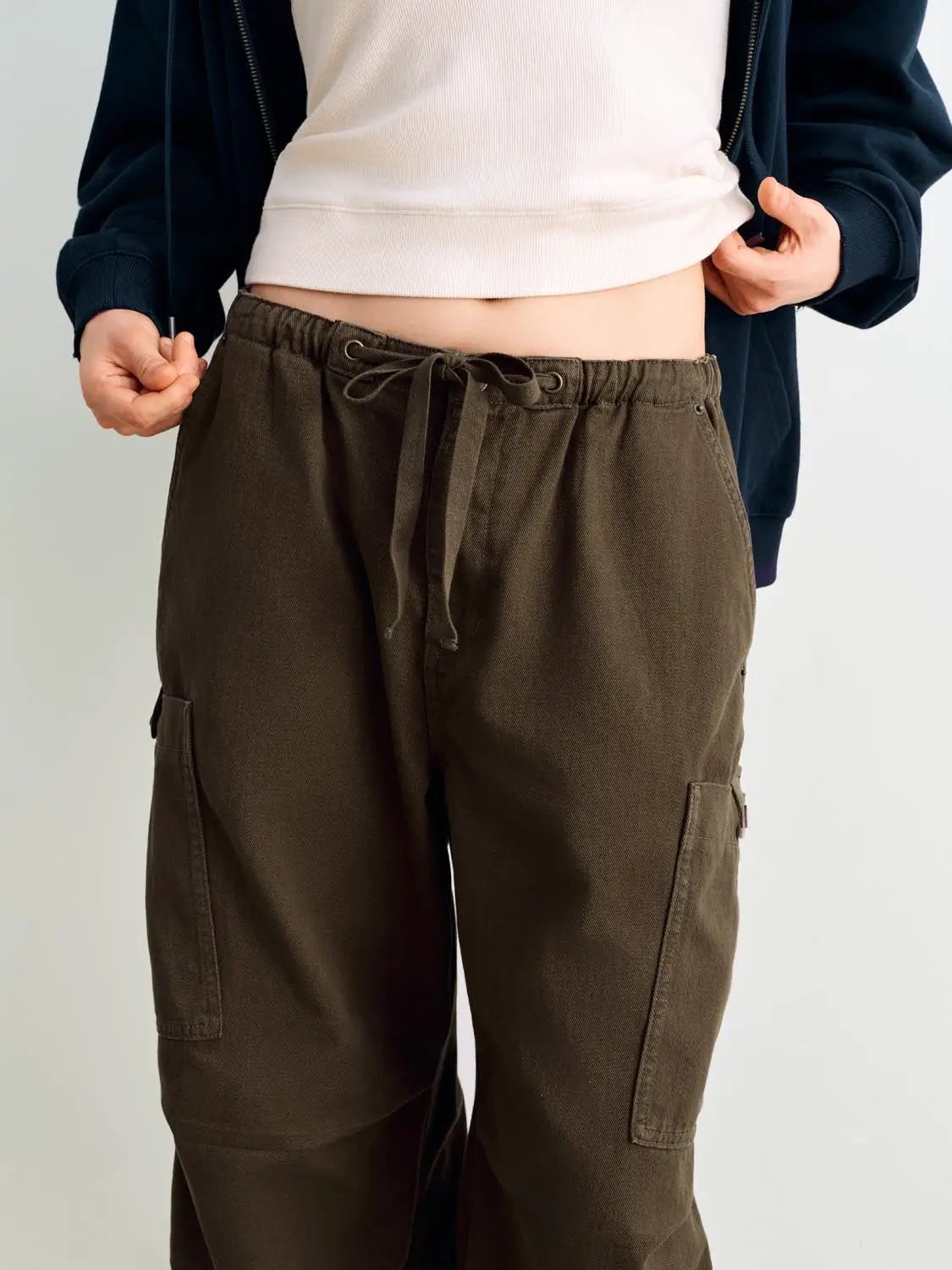 Panelled Wide-leg Drawstring Waist Cotton Cargo Pants