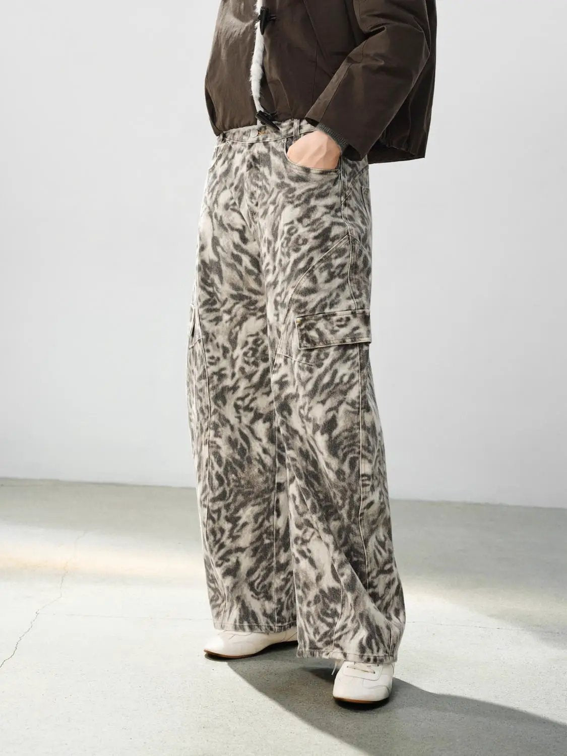 Cargo Animal Print Cotton Wide-leg Pants