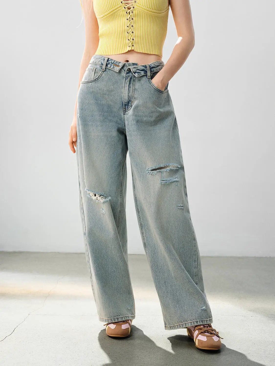 Distressed Tie Waist Wide-leg Cotton Stretch Jeans
