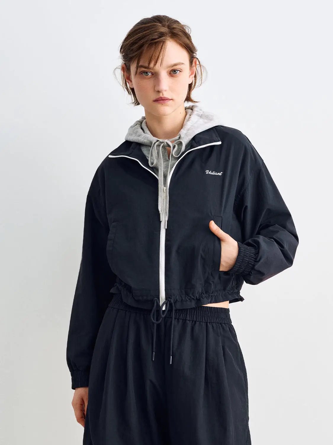 Zip Front Drawstring Hem Elastic Long Sleeve Jacket