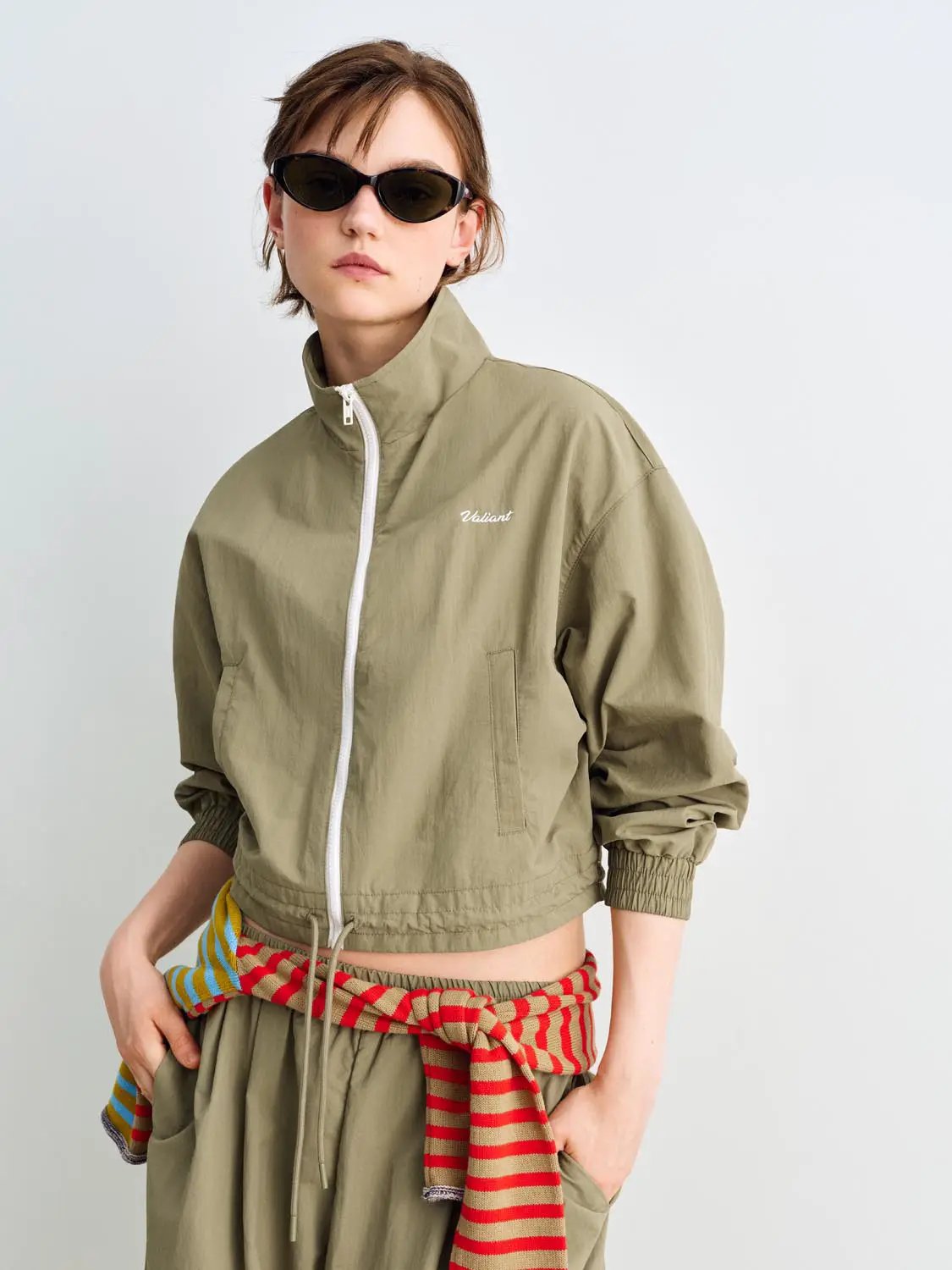 Zip Front Drawstring Hem Elastic Long Sleeve Jacket