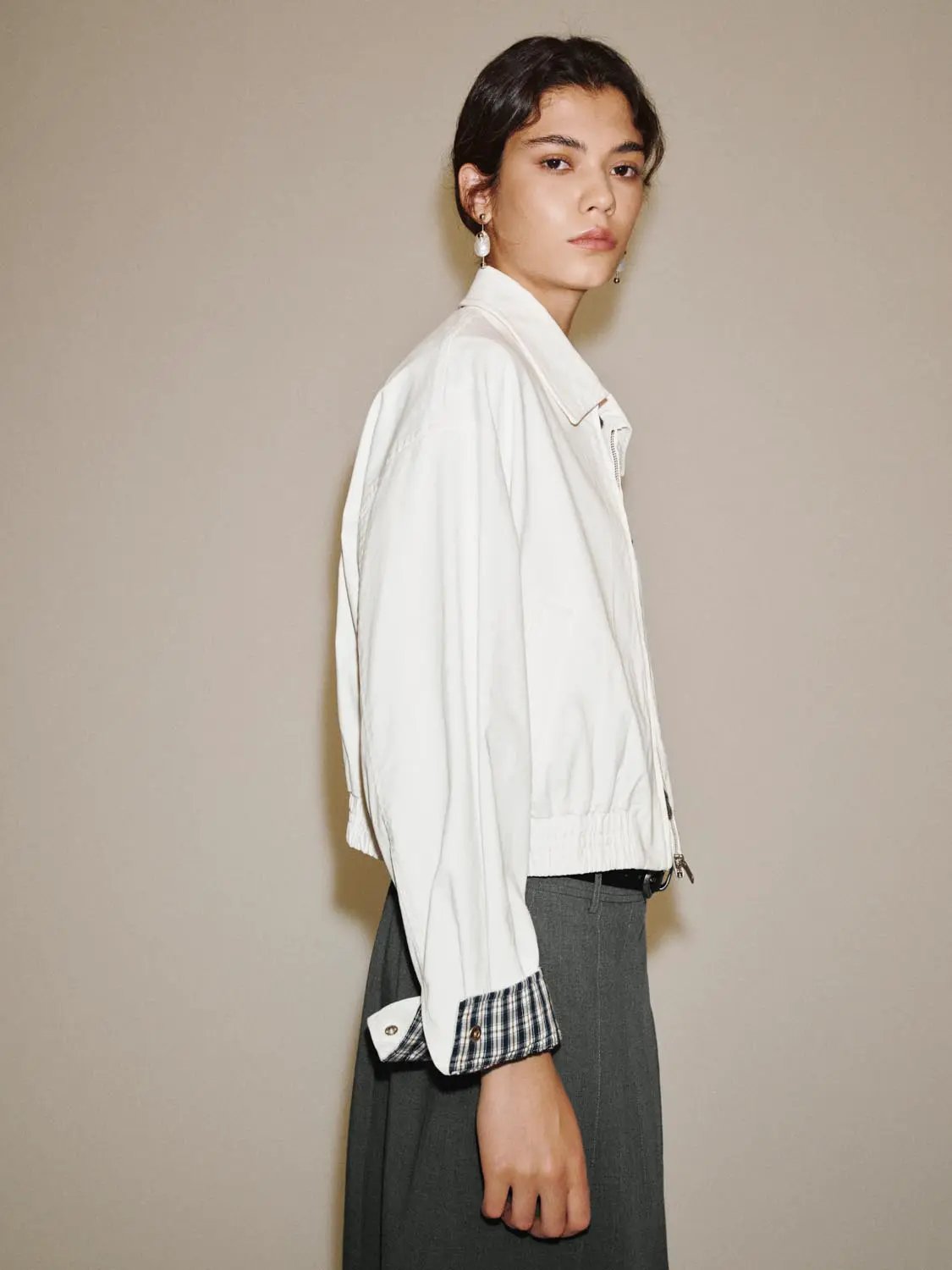 Collared Cropped Cotton Long Sleeve Checked Cuff Jacket