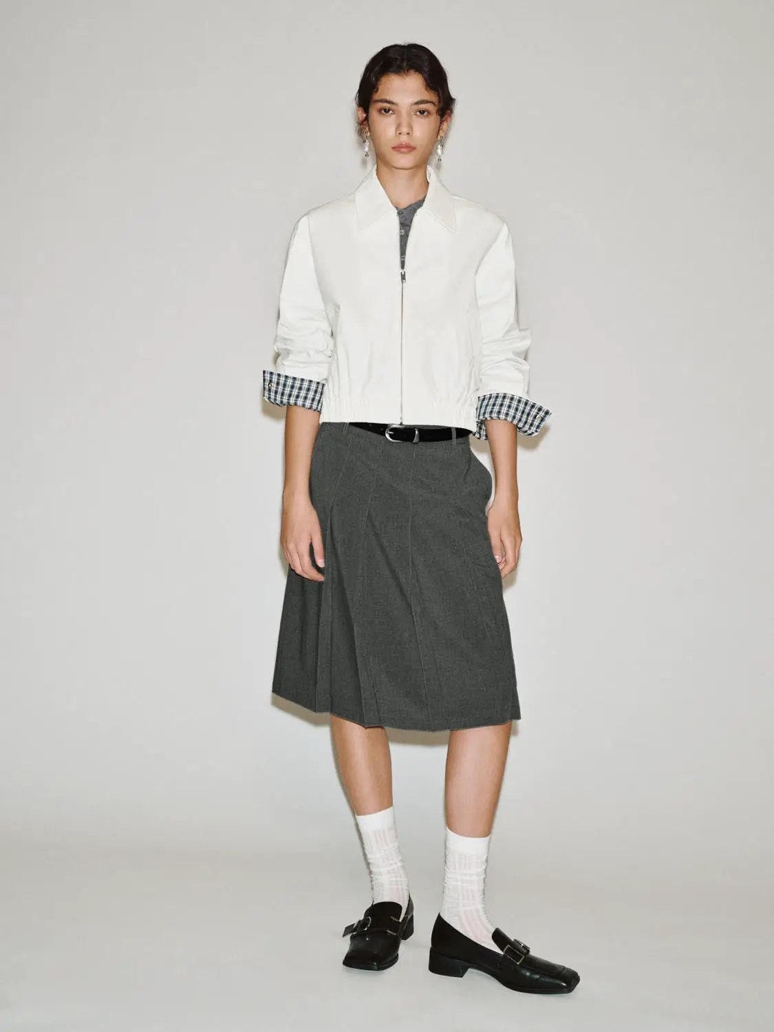 Collared Cropped Cotton Long Sleeve Checked Cuff Jacket