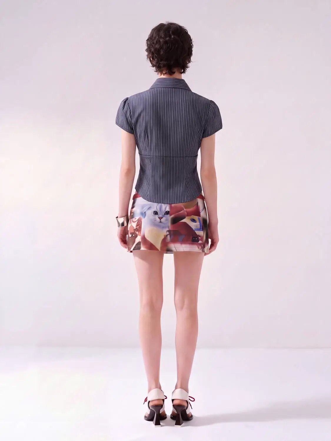 Twisted Striped Fitted Keyhole Short Sleeve Blouse