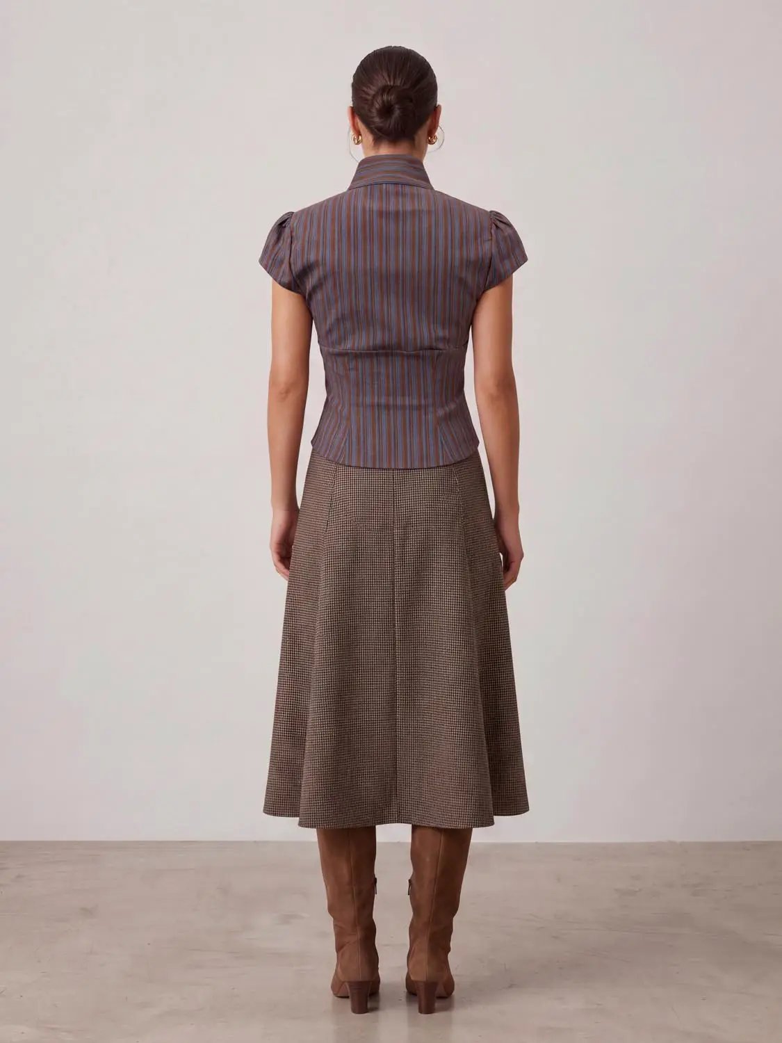 Keyhole Striped Fitted Mock Neck Short Sleeve Blouse