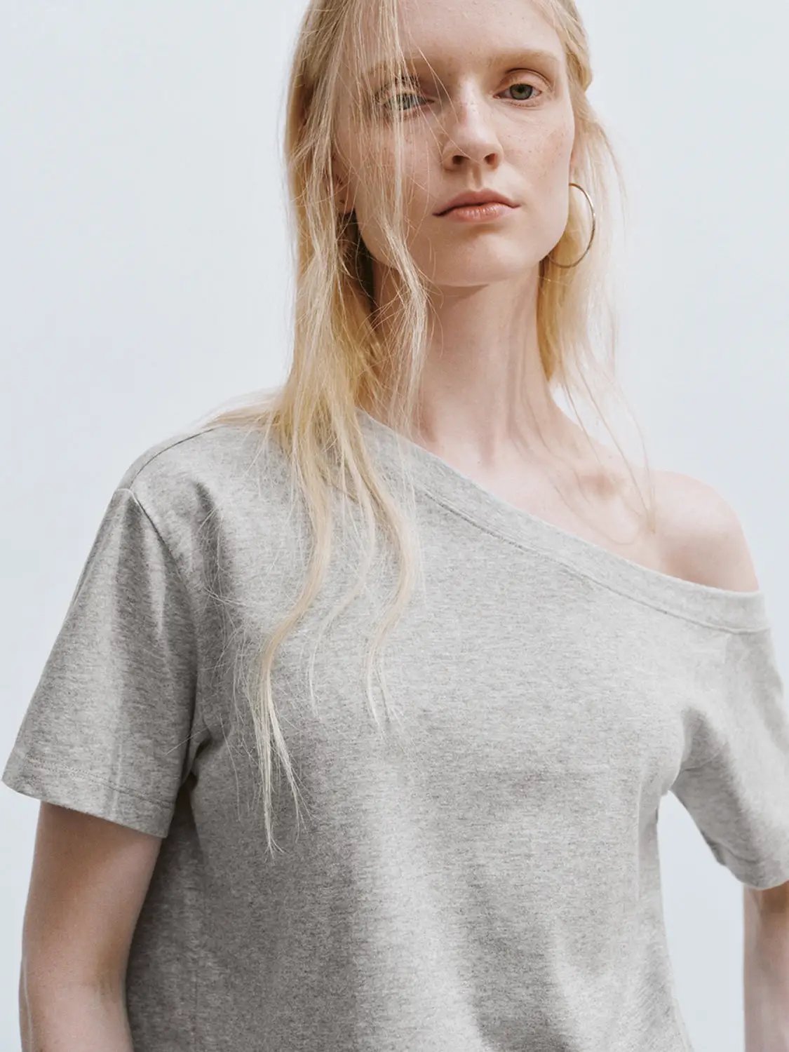One-Shoulder Cropped Relaxed Silhouette Cotton T-Shirt