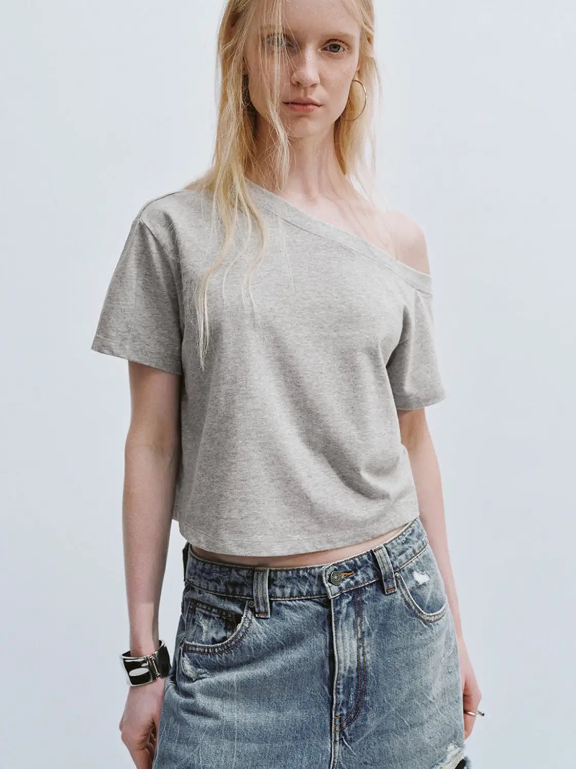 One-Shoulder Cropped Relaxed Silhouette Cotton T-Shirt