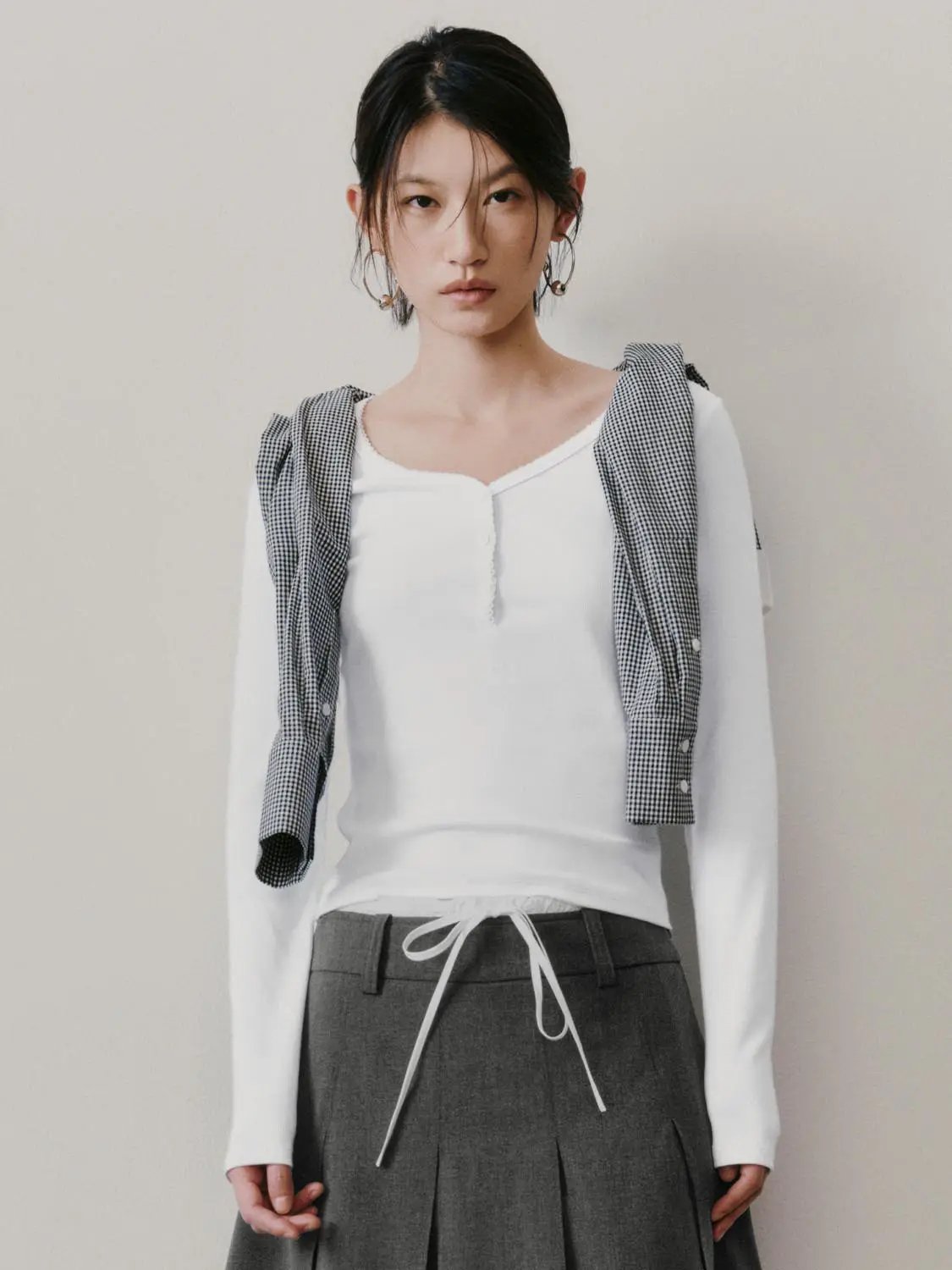 Henley Neck Slim Fit Cropped Long Sleeve Basic Top