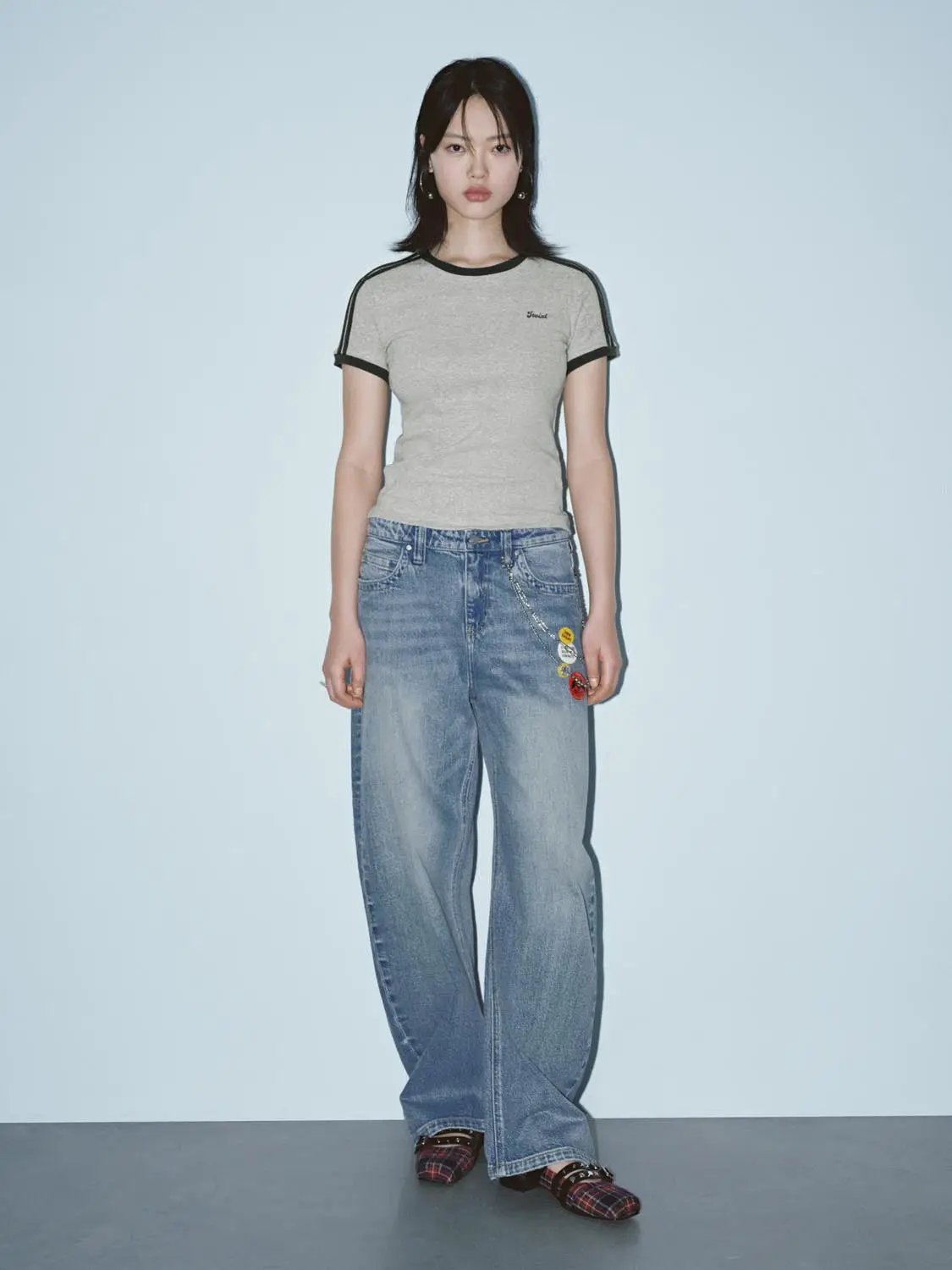 Short Sleeve Contrast Trim Fitted Waist Cotton T-Shirt