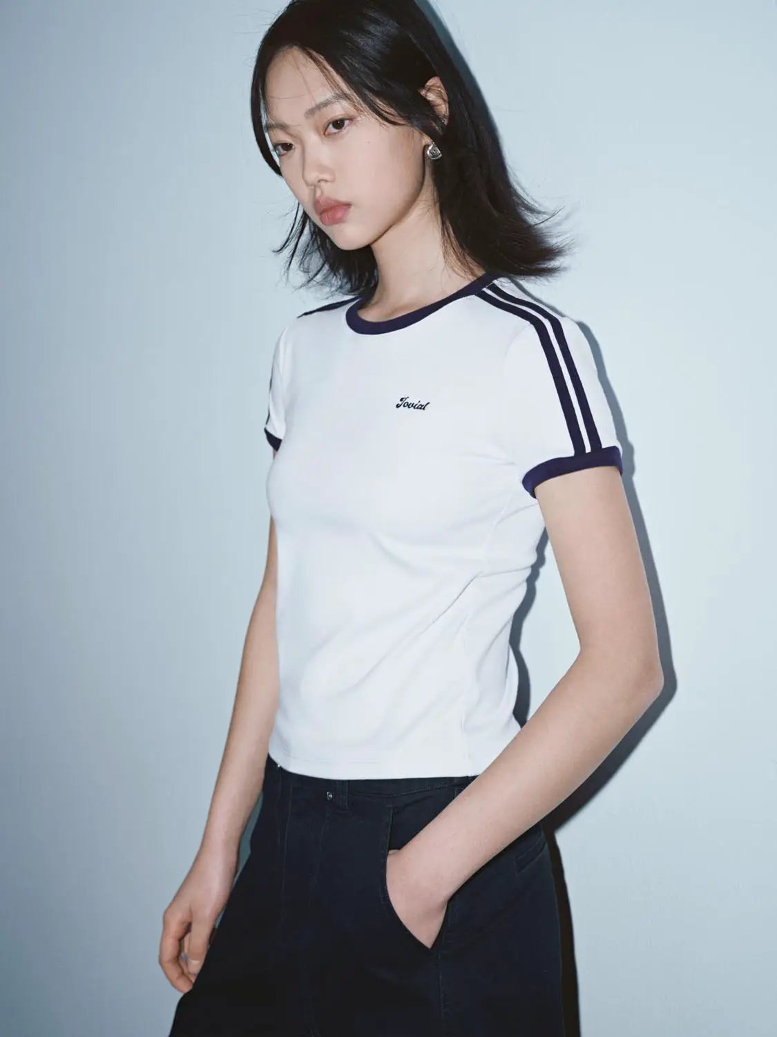 Short Sleeve Contrast Trim Fitted Waist Cotton T-Shirt
