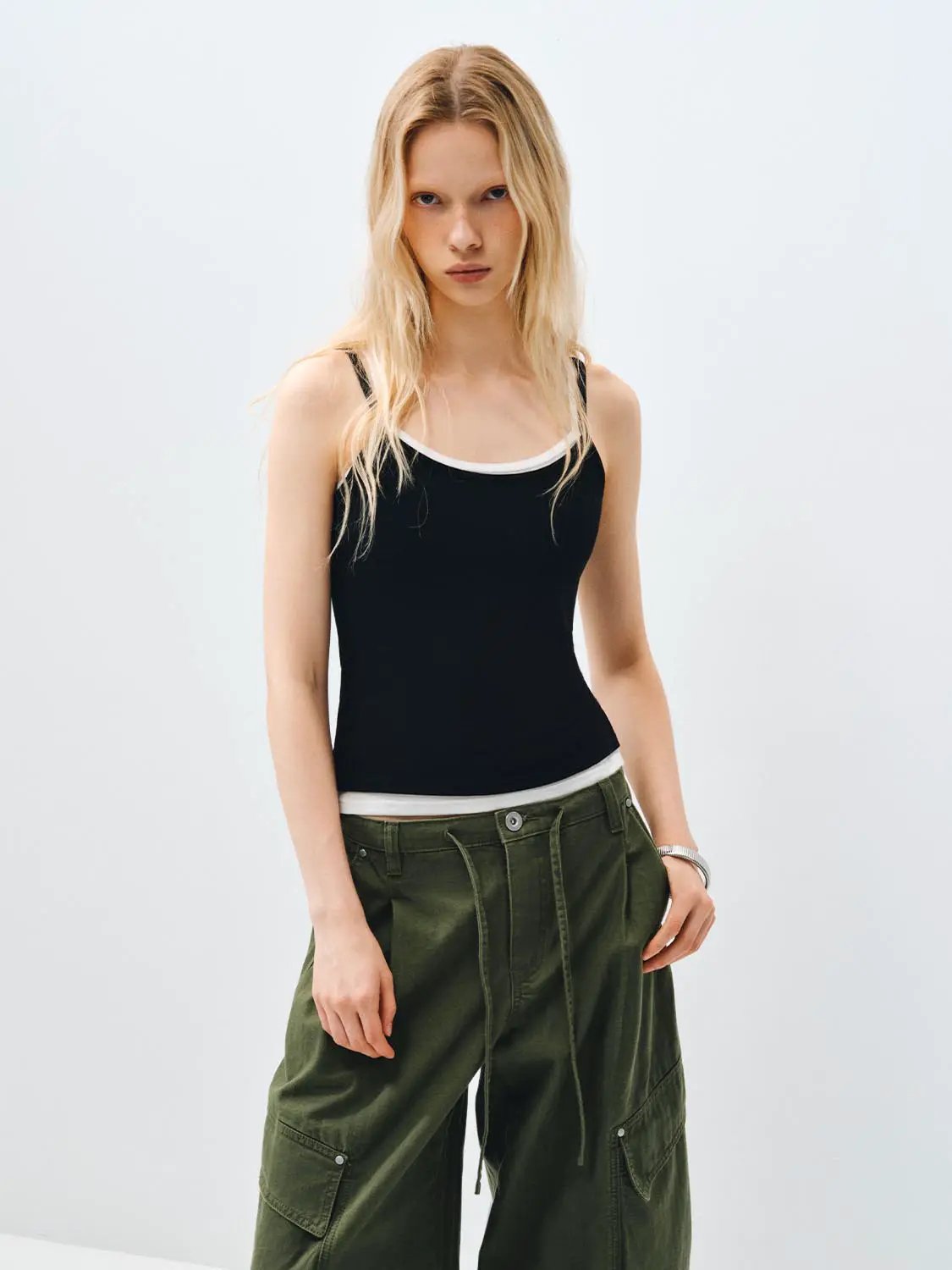 Layered Contrast Trim Slim Fit Crop Camisole Tank Top