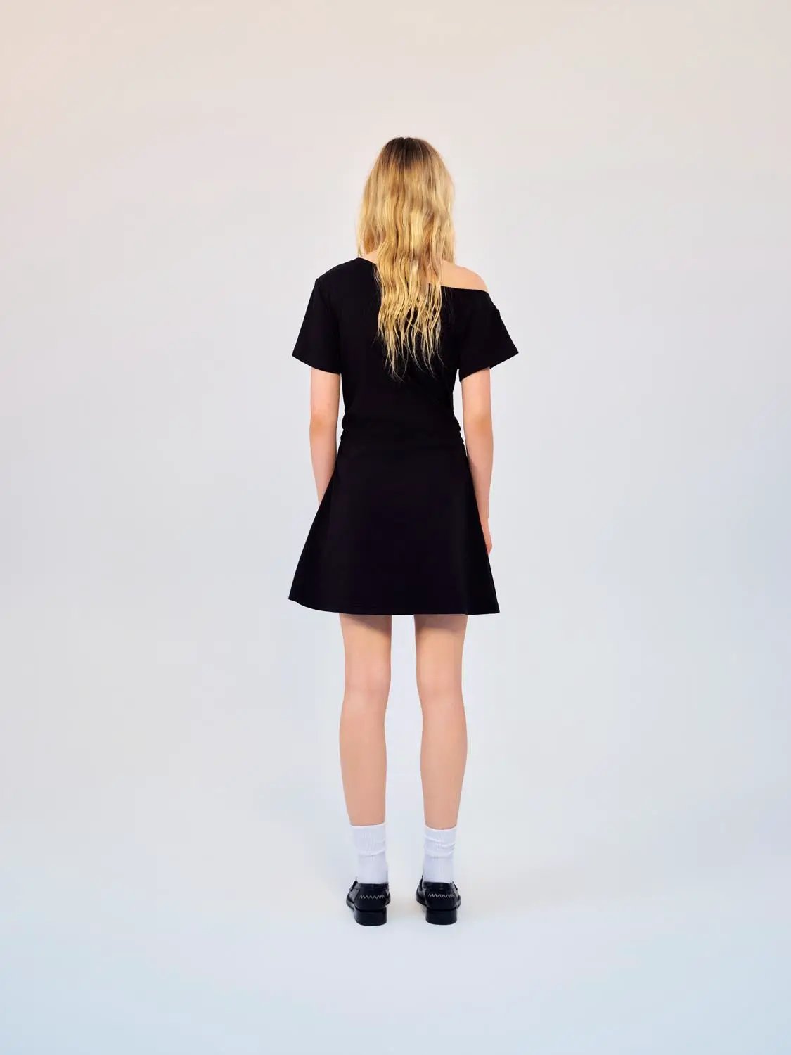 Slim One Shoulder Short Sleeve Side Ruched Mini Dress