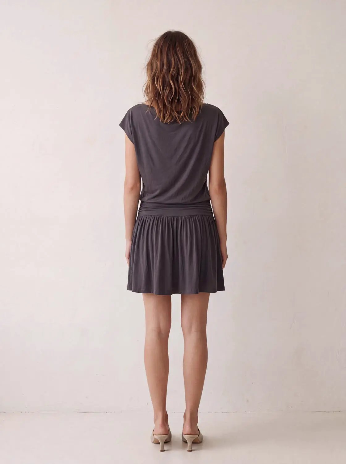 A-line Charcoal Solid Ruched Waist Short Sleeve Dress