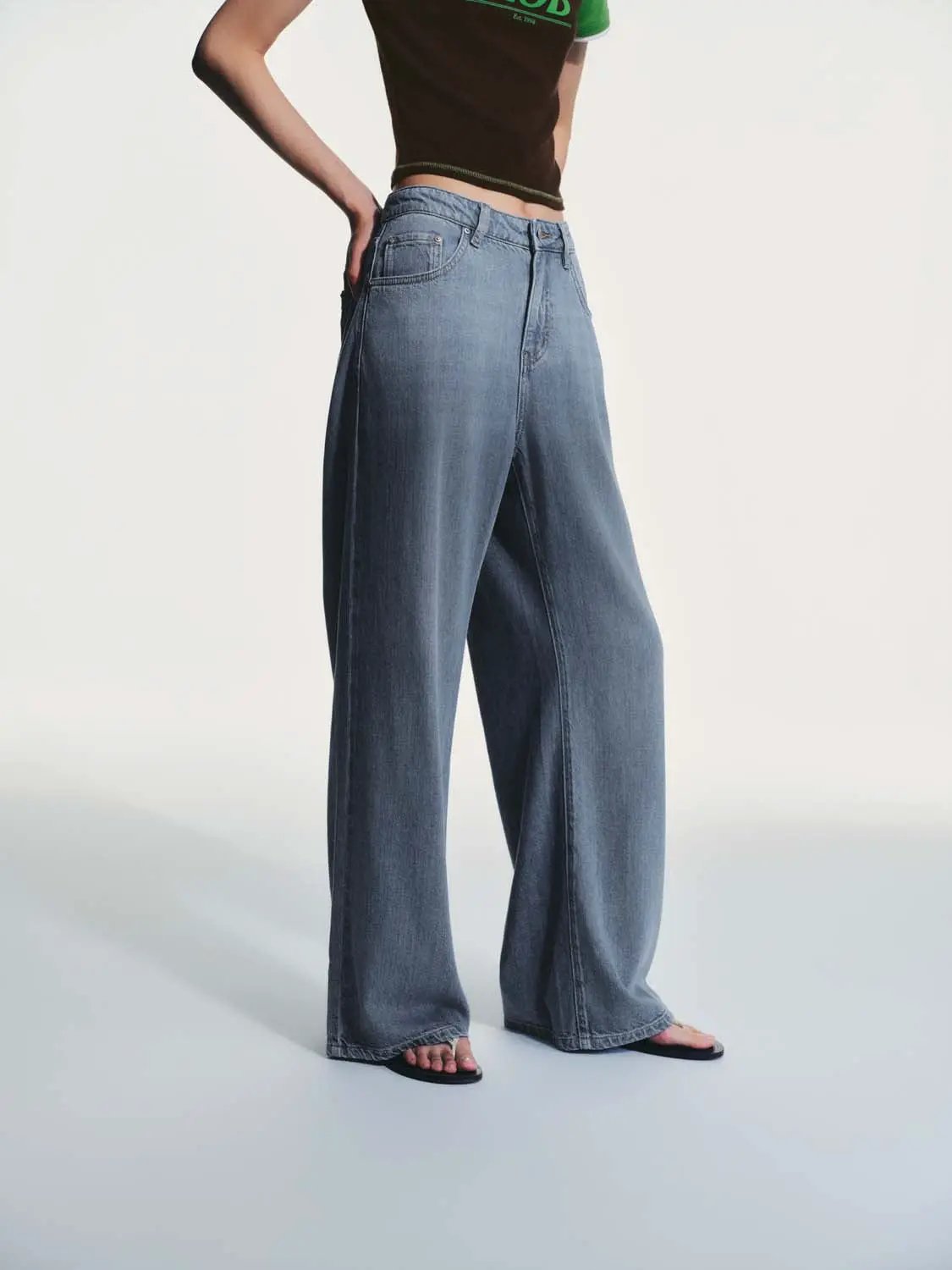 Comfortable Flattering Fit Wide Leg Denim Jeans