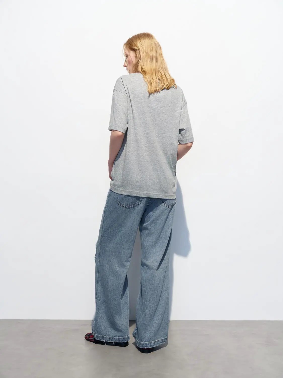 Relaxed Fit Ripped Wide-leg Distressed Jeans
