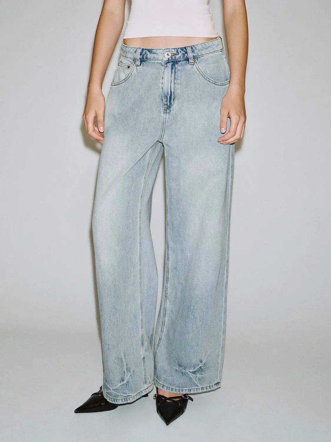Light Wash Mid-rise Wide-leg Cotton Blend Jeans