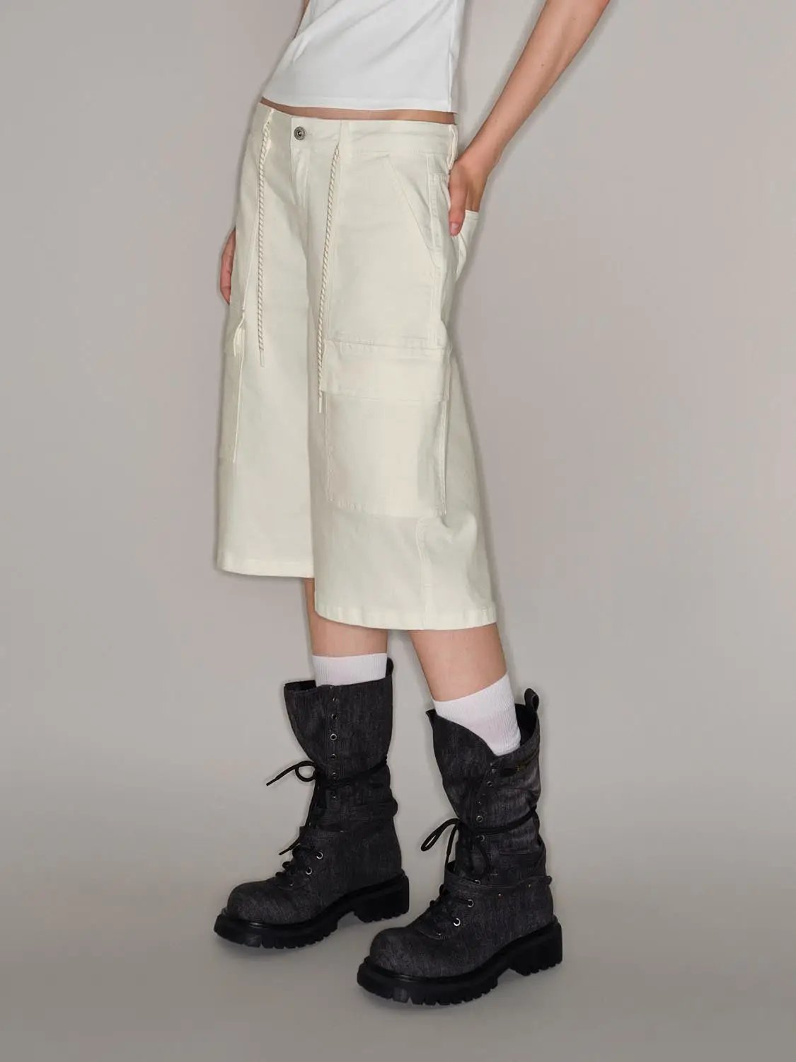 Drawstring Waist Pocket Relaxed Cotton Cargo Bermuda Shorts