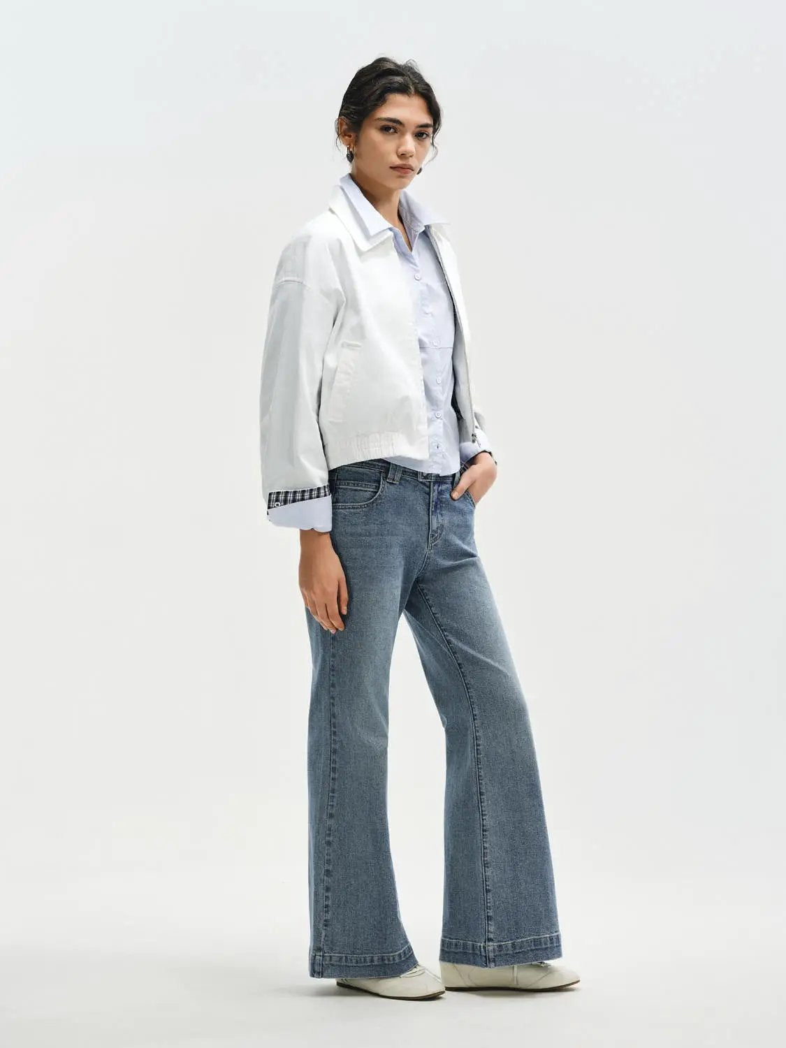 Medium Wash Wide-leg Mid-rise Cotton Jeans