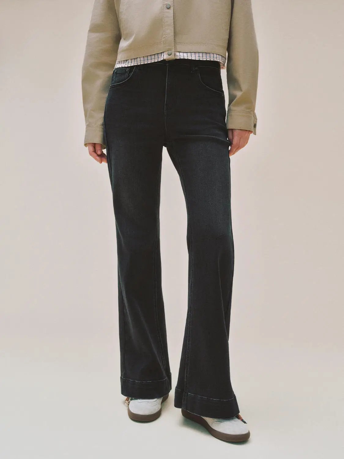 Wash Cuffed Flare High-waisted Cotton Blend Jeans