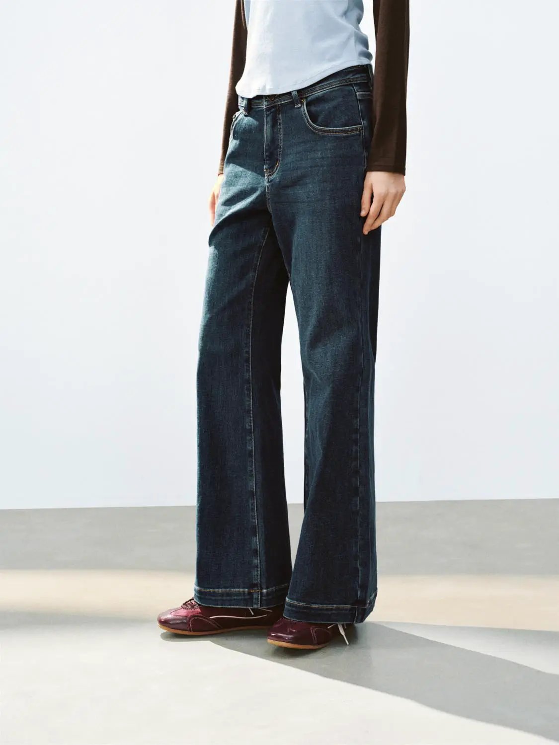 Mid-rise Wide-leg Cotton Blend Jeans