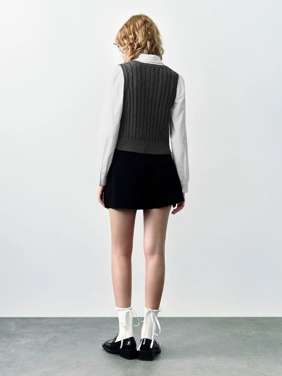 Square Neck Sleeveless Cable Knit Cropped Knit Vest