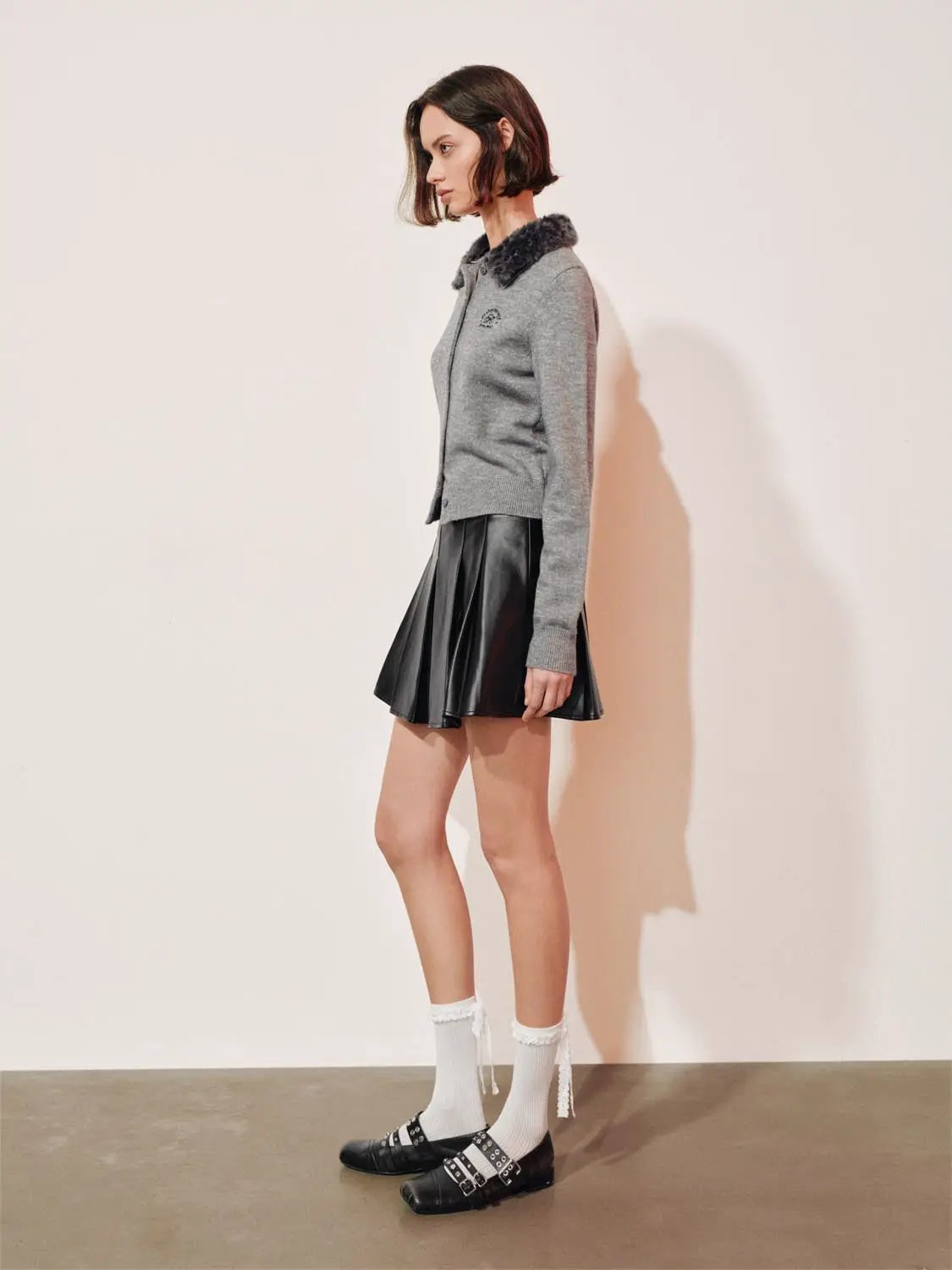 Faux Fur Collar Button Front Fitted Long Sleeve Knit Cardigan